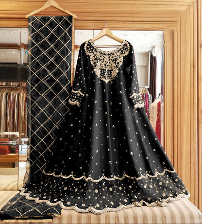 Ajwa Embroidered Maxi 3 Peice